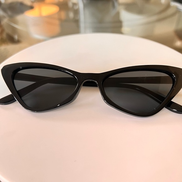 Passion of Essence Accessories - 🚨 Passion Small Cat Eye Sunglasses Vintage Square Shade Women Eyewear